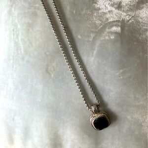 Costume jewelry necklace - David Yurman style
